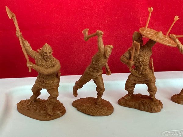 Einar & Vikings   SPECIAL 3 SETS/ 33 FIGURES (Rust/Brown Color) + 14 OF OUR WAR LORD FRISIANS