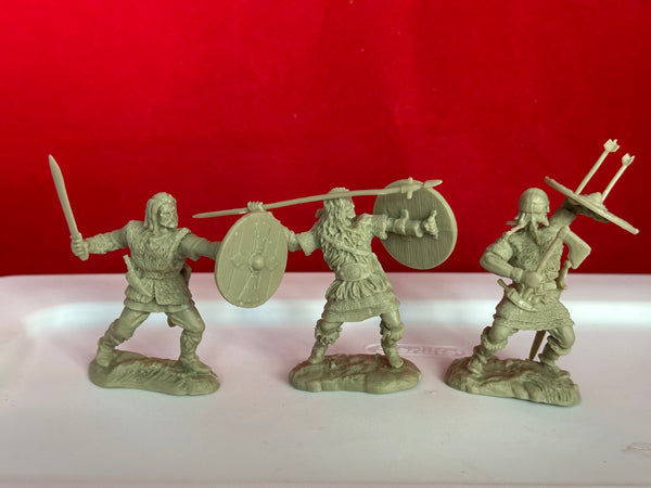 Einar & Vikings  (Gray/Green Color )