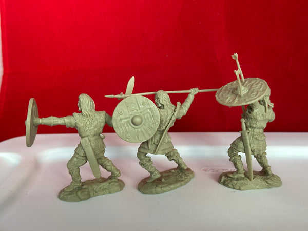 Einar & Vikings  (Gray/Green Color )