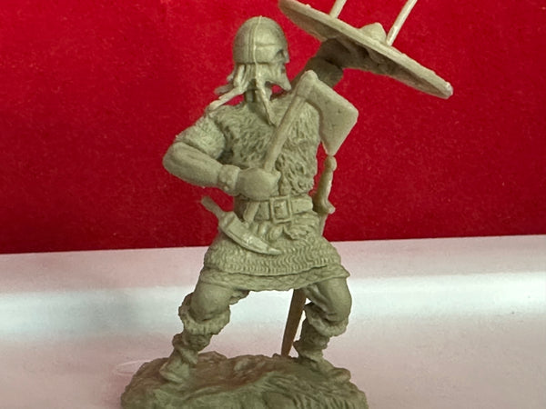 Einar & Vikings  (Gray/Green Color )